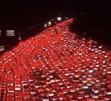 You Think Your Rush Hour Commute Is Bad Try One This One Instead